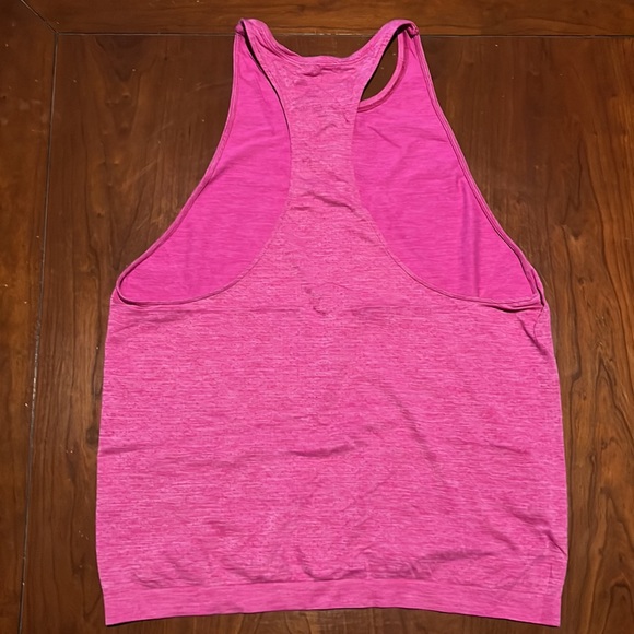 Athleta Reverb Muscle Tank - Picture 3 of 5